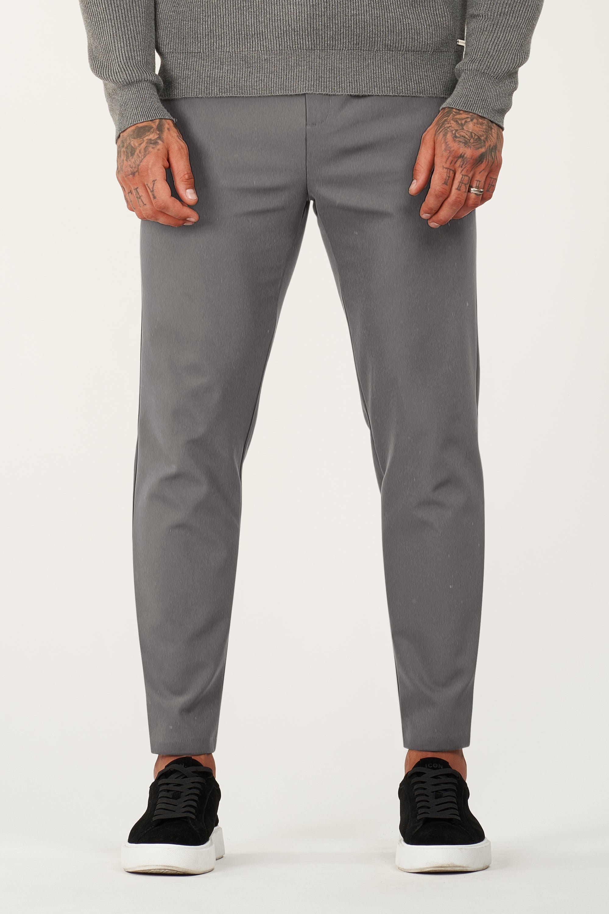THE TECH PANTS