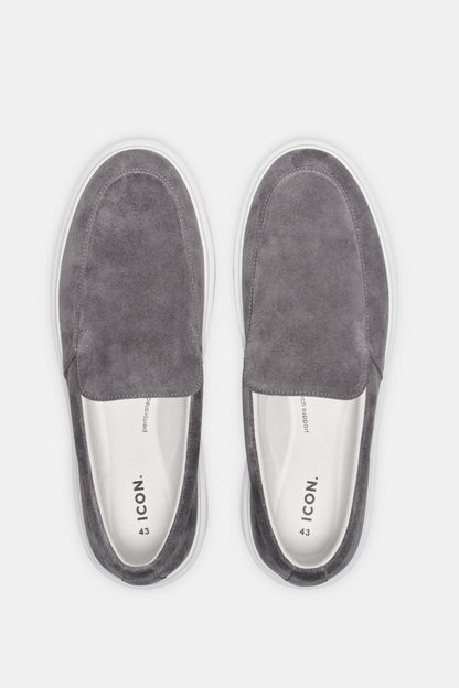 THE CLASSIC SUEDE SLIP ON