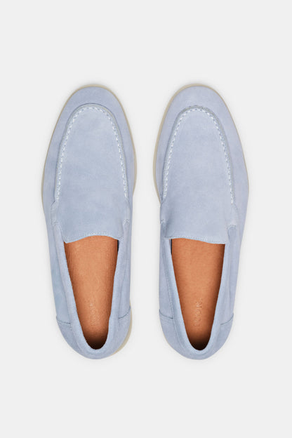 THE CLASSIC SUEDE LOAFER