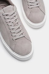 THE CLASSIC SUEDE TRAINER