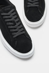 THE CLASSIC SUEDE TRAINER