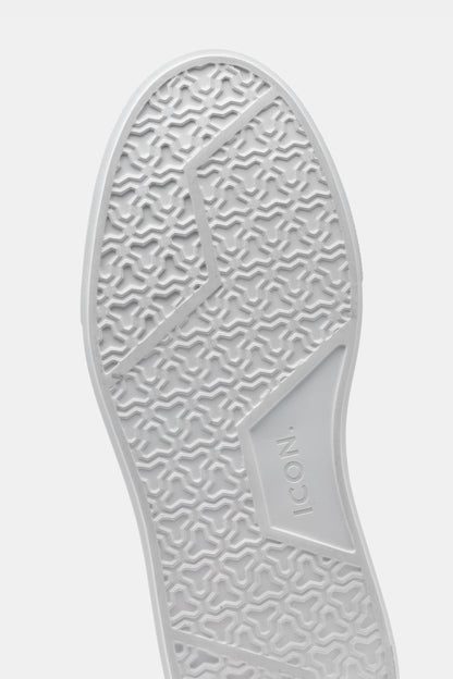 THE CLASSIC SUEDE TRAINER