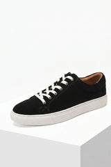 THE LUCCA SUEDE TRAINER
